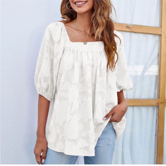 3/$25! NEW! White Floral Square Neck Short Puff Sleeve Flowy Boutique Top - Picture 4 of 7